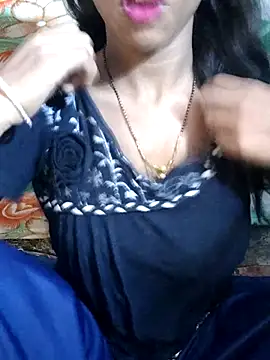 Snapshot of Itz_Aisha__ chatting on 07/06/26, 06:20 Itz Aisha online show from 07/06/26, 06:20