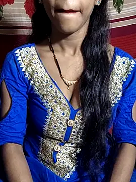 Itz Aisha   online show from 10/31/25, 06:54