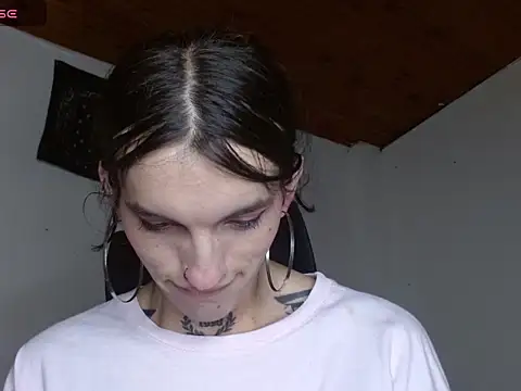 Snapshot of Scarlett_crastrawberry chatting on 04/23/26, 01:56 Scarlett crastrawberry online show from 04/23/26, 01:56
