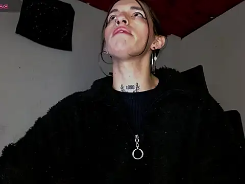 Scarlett crastrawberry online show from 04/12/26, 12:03