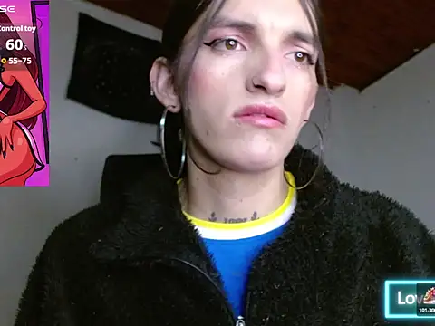 Scarlett crastrawberry online show from 04/12/26, 09:07