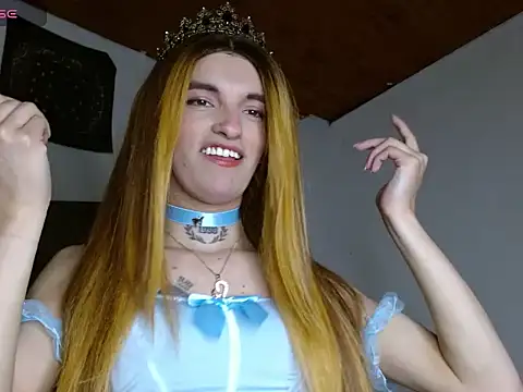 Snapshot of Scarlett_crastrawberry chatting on 05/19/26, 10:33 Scarlett crastrawberry online show from 05/19/26, 10:33