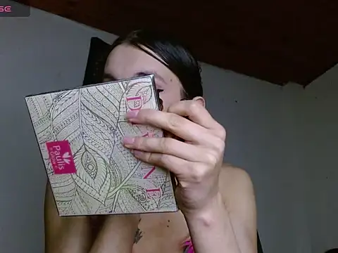 Scarlett crastrawberry online show from 03/20/26, 07:48