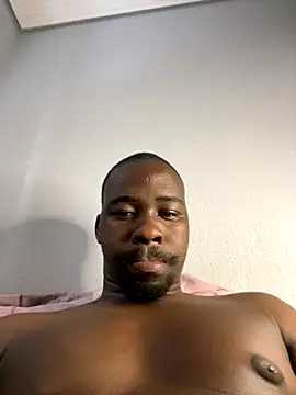 Snapshot of solodrive chatting on 10/27/25, 01:01 solodrive online show from 10/27/25, 01:01