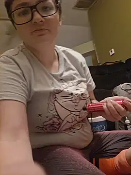 faithorsini8 online show from 12/23/25, 06:12