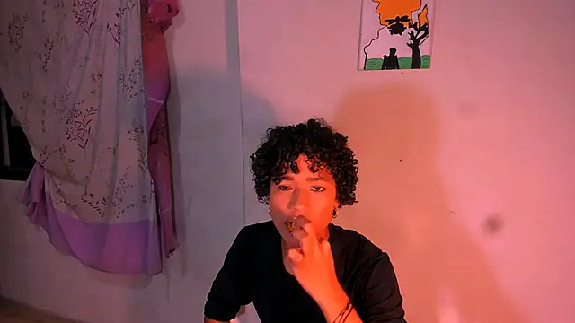 Snapshot of bad_girl_xxx chatting on 04/12/26, 03:32 bad girl xxx online show from 04/12/26, 03:32