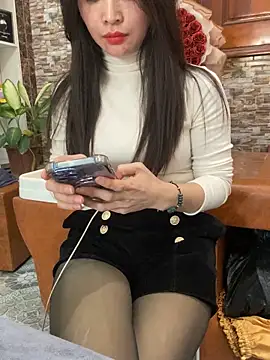 Phale2x online show from 11/21/25, 07:29