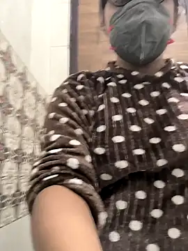 Lovely Tannu online show from 12/17/25, 01:38