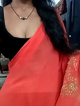 Snapshot of Sravya__ chatting on 11/04/25, 06:39 Sravya online show from 11/04/25, 06:39