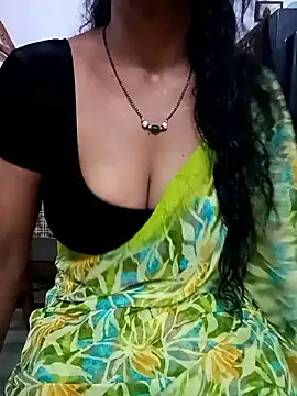 Snapshot of Sravya__ chatting on 11/05/25, 04:37 Sravya online show from 11/05/25, 04:37