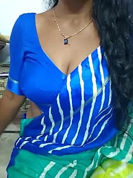 Snapshot of Sravya__ chatting on 11/22/25, 06:23 Sravya online show from 11/22/25, 06:23