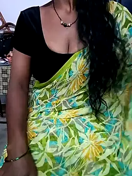 Snapshot of Sravya__ chatting on 11/03/25, 06:07 Sravya online show from 11/03/25, 06:07