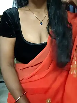 Snapshot of Sravya__ chatting on 11/16/25, 06:29 Sravya online show from 11/16/25, 06:29