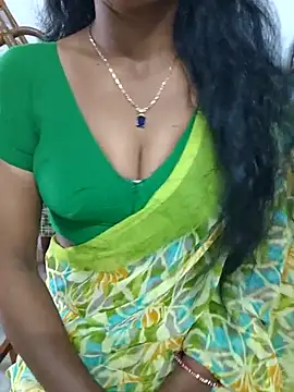 Snapshot of Sravya__ chatting on 11/25/25, 06:14 Sravya online show from 11/25/25, 06:14