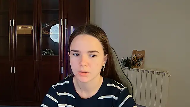 May Bloom online show from 10/22/25, 05:29