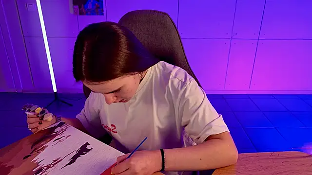 May Bloom online show from 11/09/25, 09:24