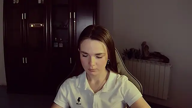 May Bloom online show from 11/14/25, 12:20