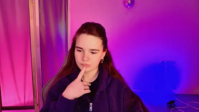 May Bloom online show from 04/21/26, 10:11