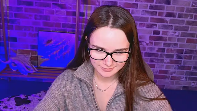 May Bloom online show from 04/10/26, 02:13