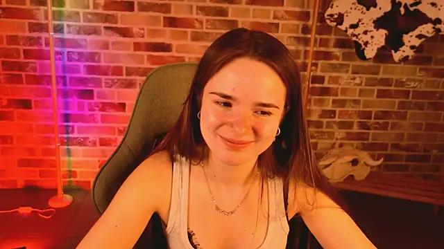 May Bloom online show from 03/21/26, 07:42