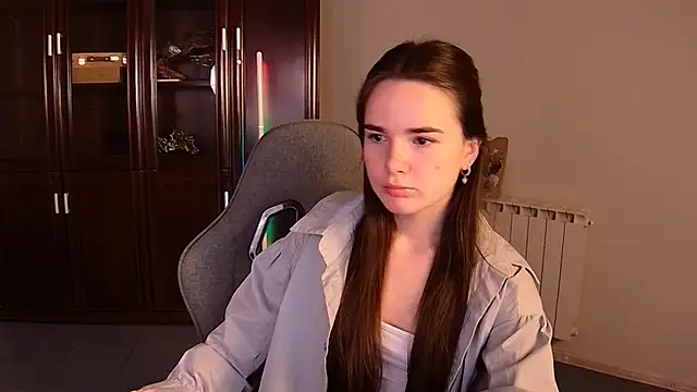 May Bloom online show from 10/23/25, 09:19