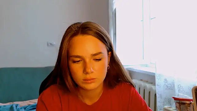 Snapshot of May_Bloom chatting on 06/20/26, 05:34 May Bloom online show from 06/20/26, 05:34
