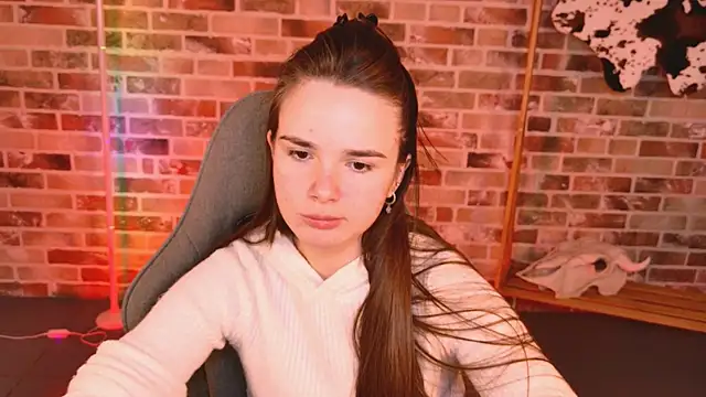 May Bloom online show from 03/20/26, 12:39