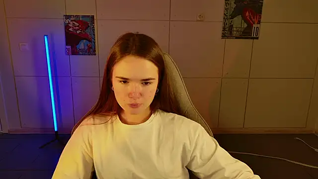 May Bloom online show from 11/11/25, 09:26