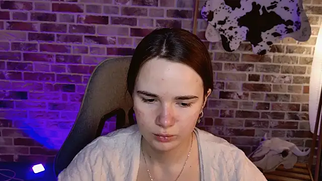 May Bloom online show from 02/05/26, 06:09