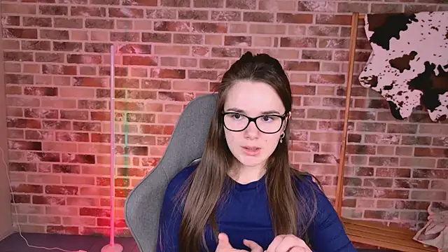 May Bloom online show from 03/06/26, 10:10