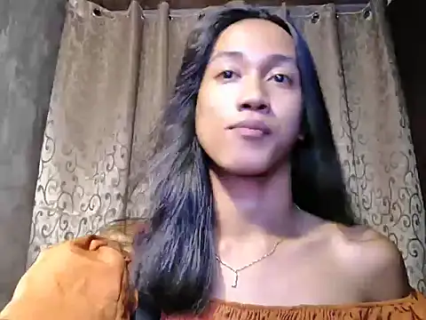 taylaxuxu online show from 11/07/25, 09:19