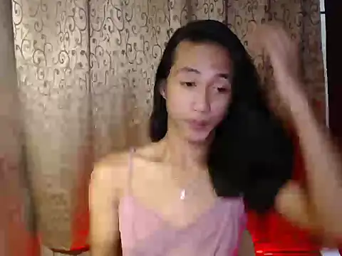 taylaxuxu online show from 11/22/25, 10:36