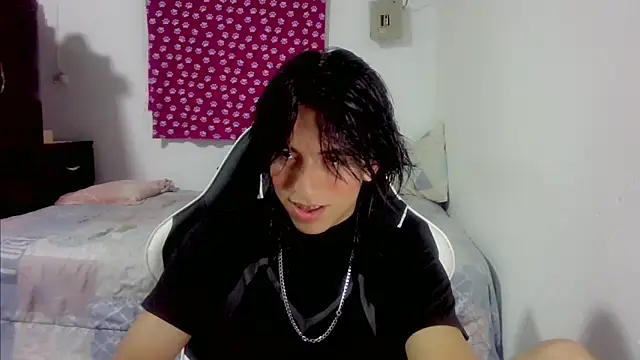LouisOwOoo online show from 10/19/25, 11:46