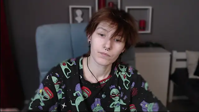 Snapshot of guitarandangell chatting on 11/29/25, 11:32 guitarandangell online show from 11/29/25, 11:32