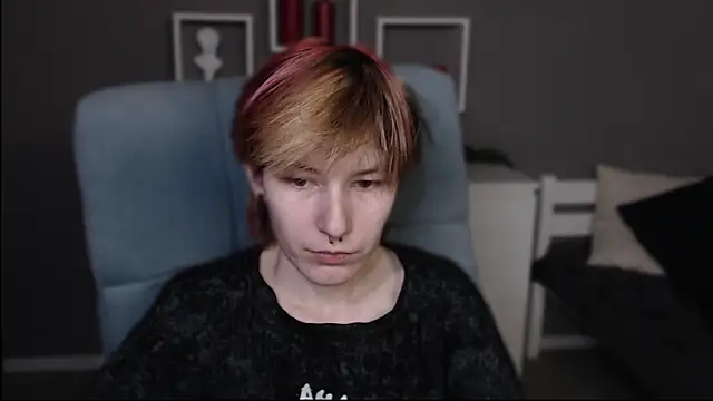 guitarandangell online show from 04/19/26, 06:10