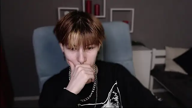 guitarandangell online show from 03/04/26, 01:52