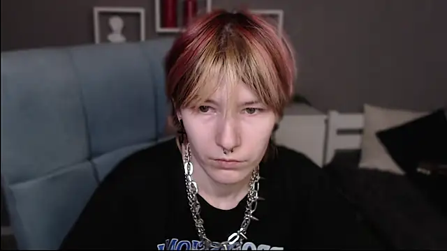 guitarandangell online show from 04/29/26, 05:30