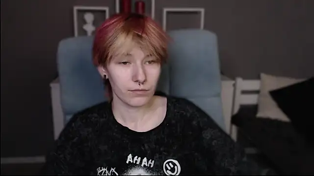 guitarandangell online show from 04/17/26, 07:33