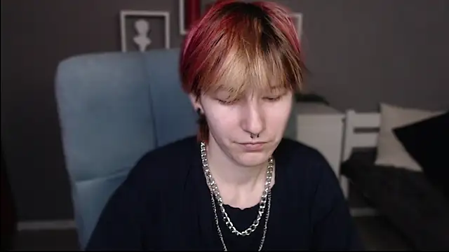 guitarandangell online show from 04/14/26, 09:47