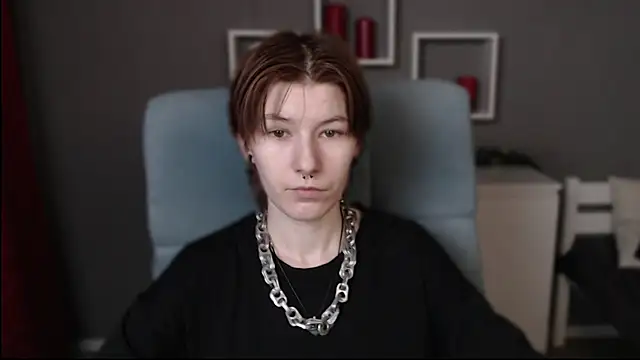 Snapshot of guitarandangell chatting on 11/25/25, 07:19 guitarandangell online show from 11/25/25, 07:19