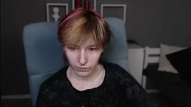 guitarandangell online show from 04/19/26, 05:58