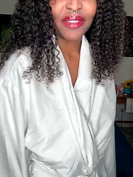 DaisyMynx online show from 11/13/25, 03:54