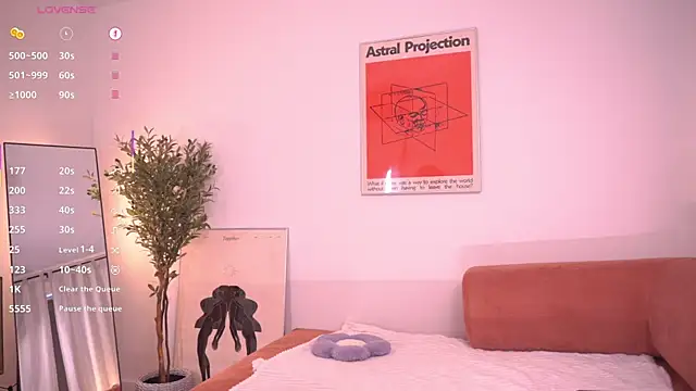 Pheromoon online show from 05/25/26, 06:12