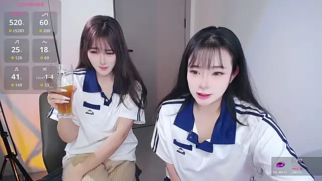 Kinadolly online show from 11/21/25, 10:03