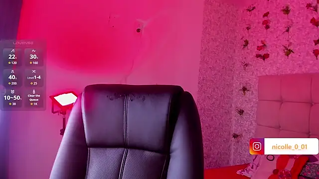 amelia ferrerx online show from 11/30/25, 03:07