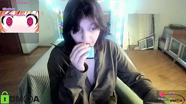 Snapshot of A_Skyy chatting on 07/06/26, 09:39 A Skyy online show from 07/06/26, 09:39