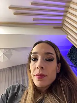 Snapshot of LolaVixxxen chatting on 11/28/25, 06:41 LolaVixxxen online show from 11/28/25, 06:41