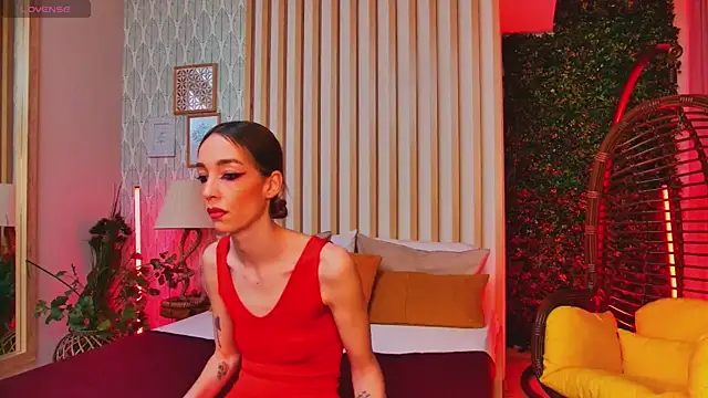 Snapshot of LolaVixxxen chatting on 11/23/25, 07:13 LolaVixxxen online show from 11/23/25, 07:13