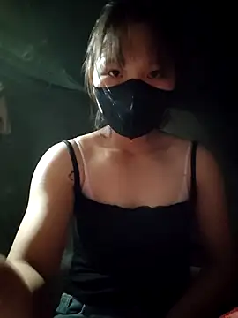 linh-miu99 online show from 11/13/25, 04:49