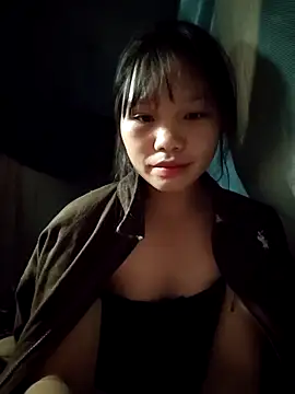 linh-miu99 online show from 11/13/25, 05:06